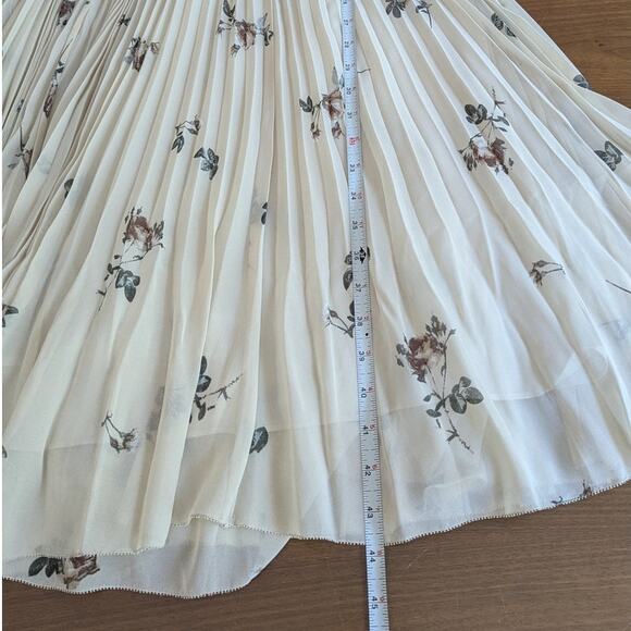 Aritzia Wilfred Beaune Floral Pleated Wrap Sleeveless Midi Dress, Size XS - Picture 7 of 9